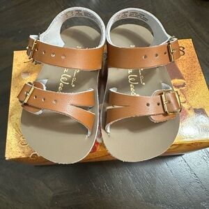 Sun-San Salt Water Sandals - size 3C